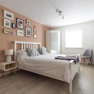Spacious Central Family London