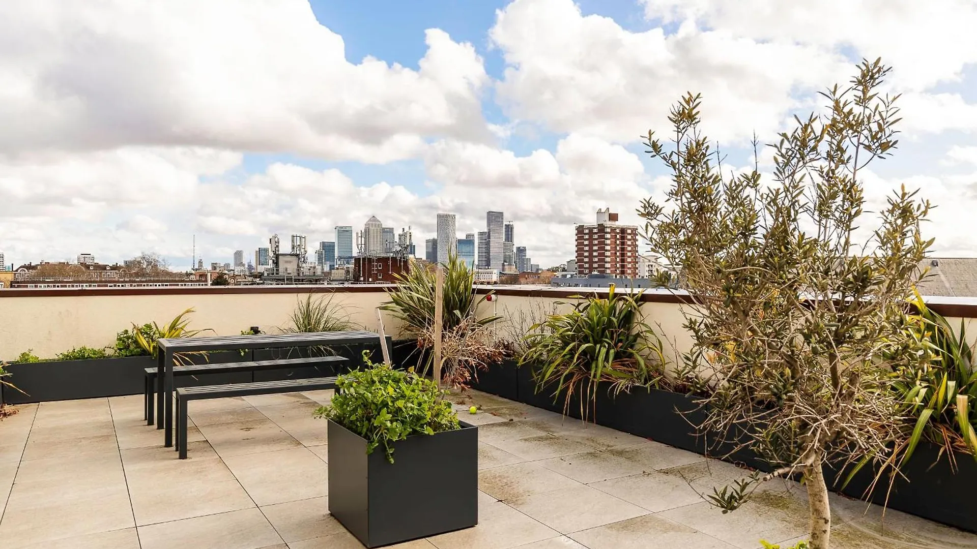 City View Spacious 2 Bedroom Penthouse London 0*,