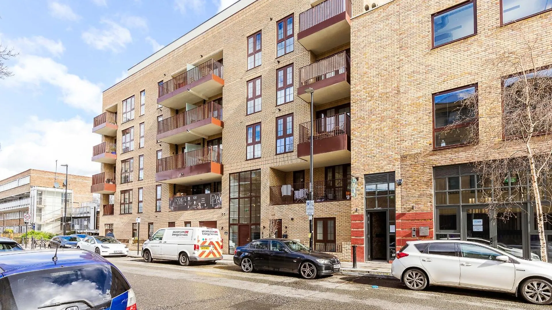 City View Spacious 2 Bedroom Penthouse London