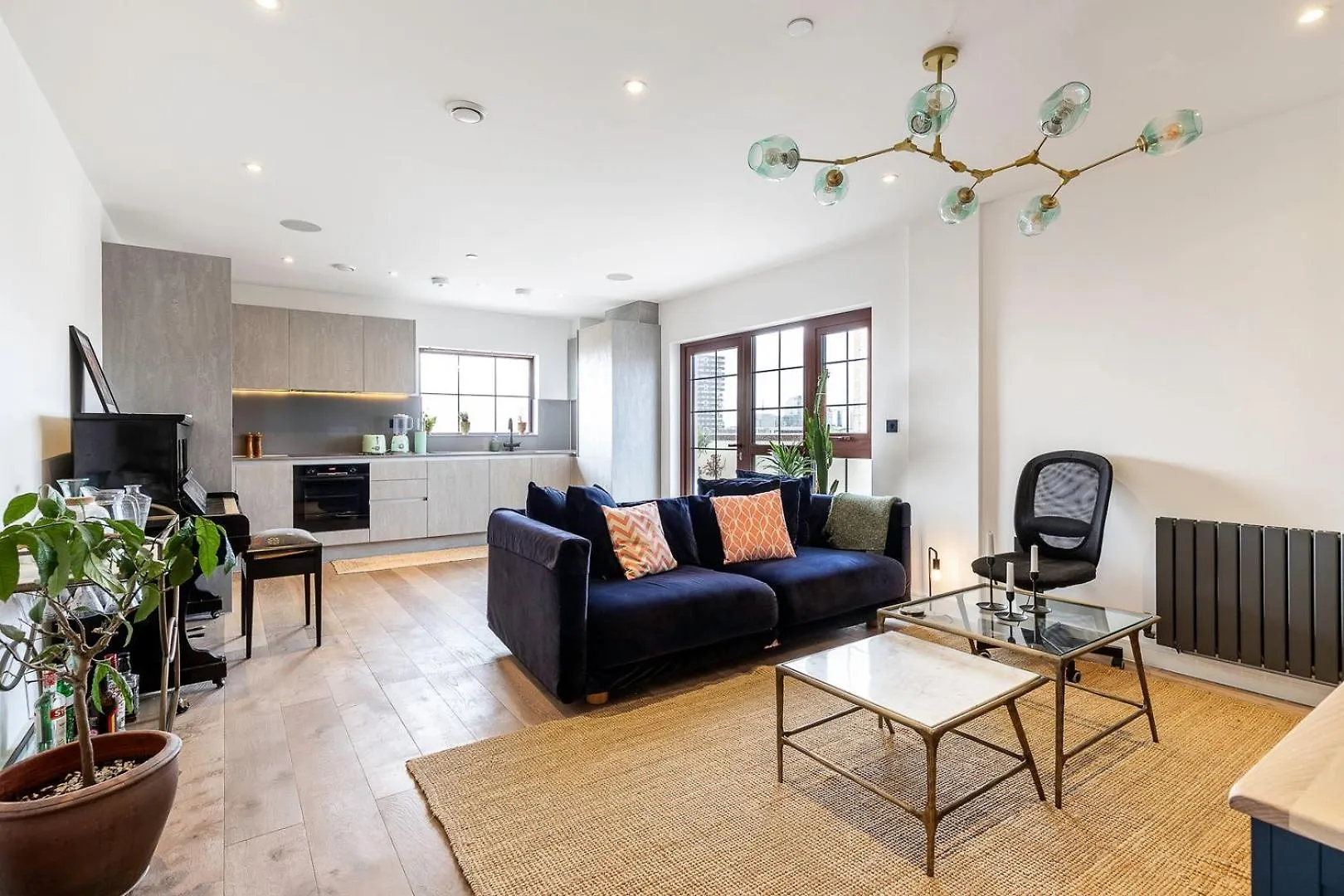 City View Spacious 2 Bedroom Penthouse London