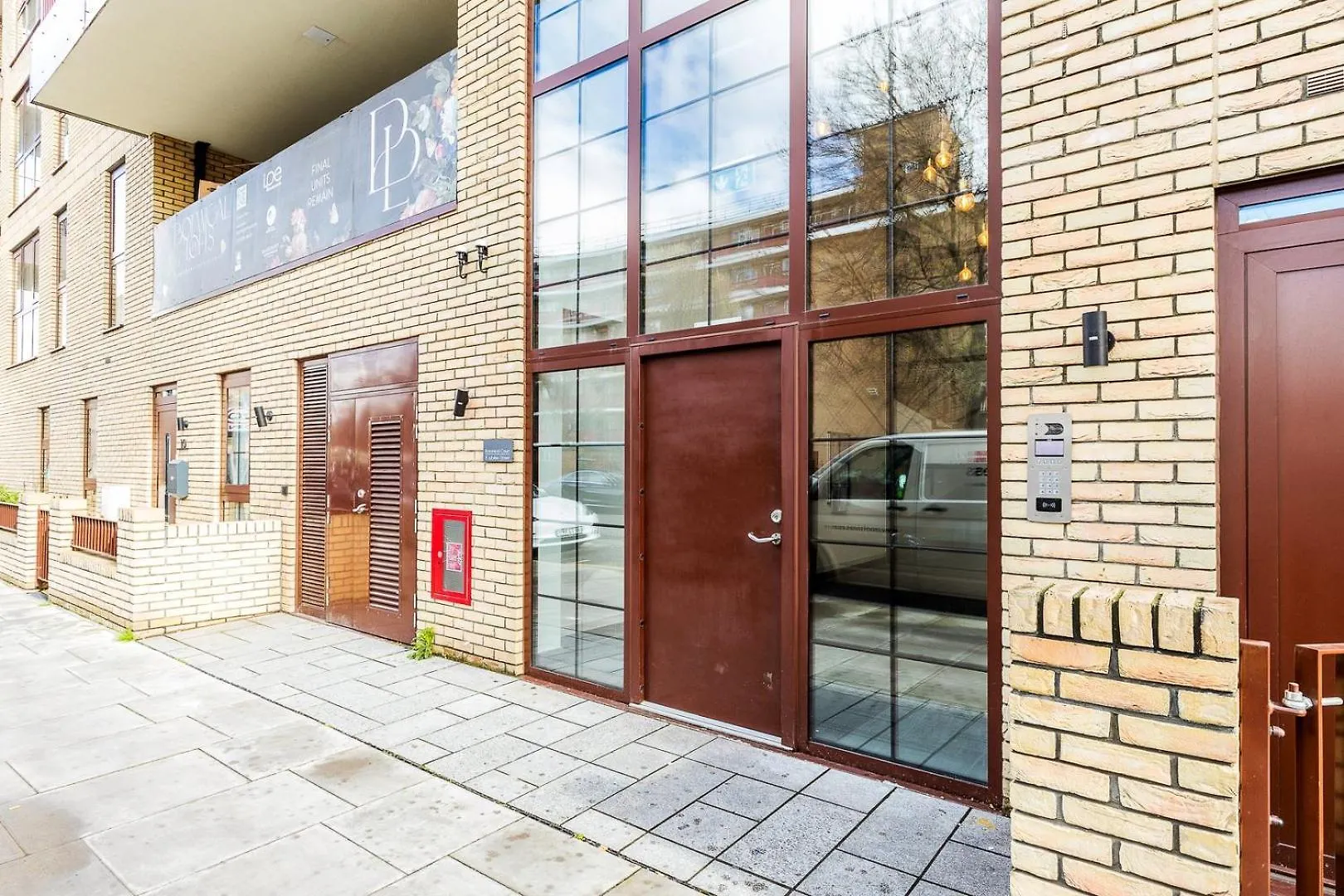 City View Spacious 2 Bedroom Penthouse London